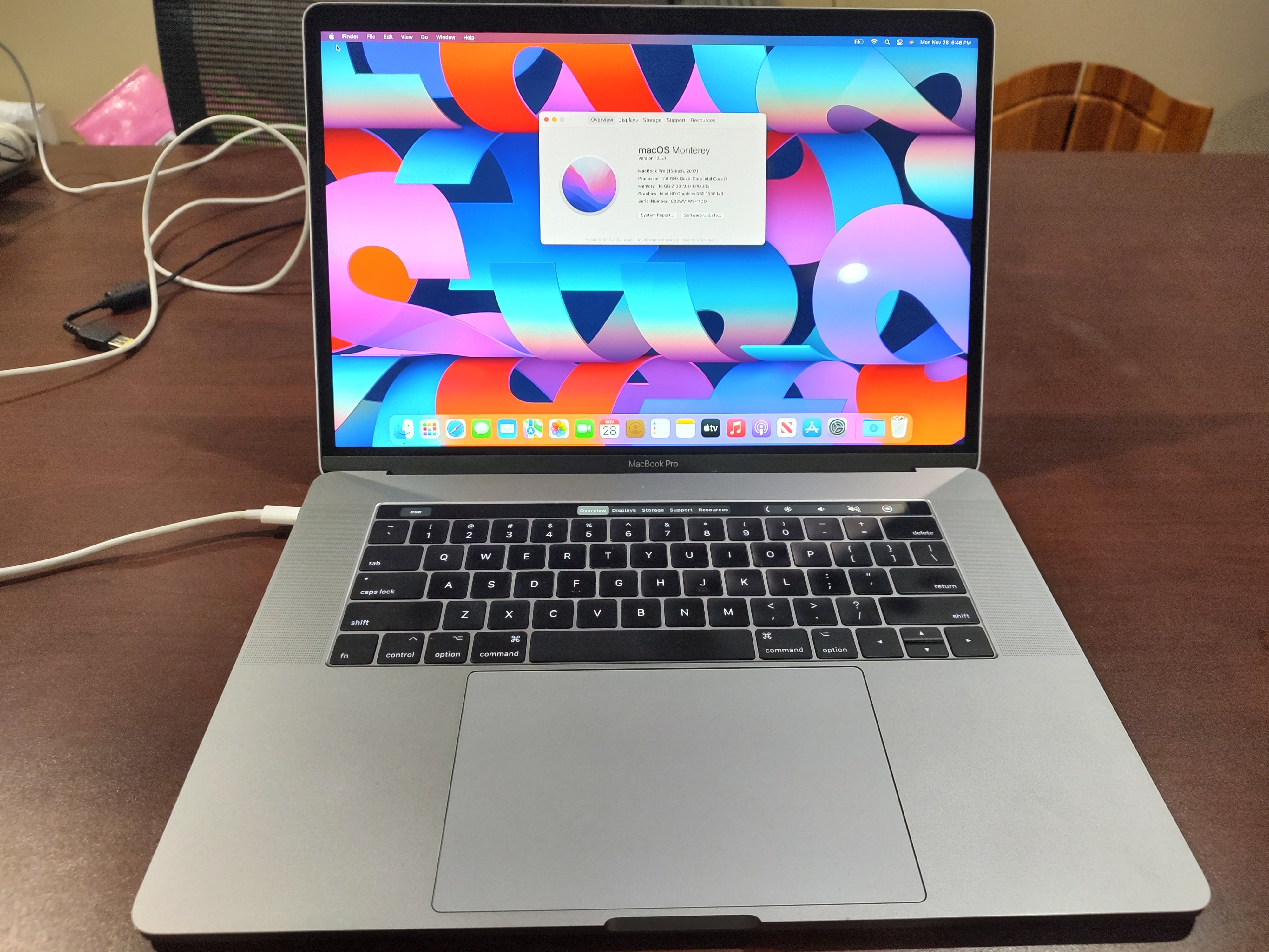 Apple MacBook Pro 15 Mid 2017, Core I7-7920HQ GHz, 16GB